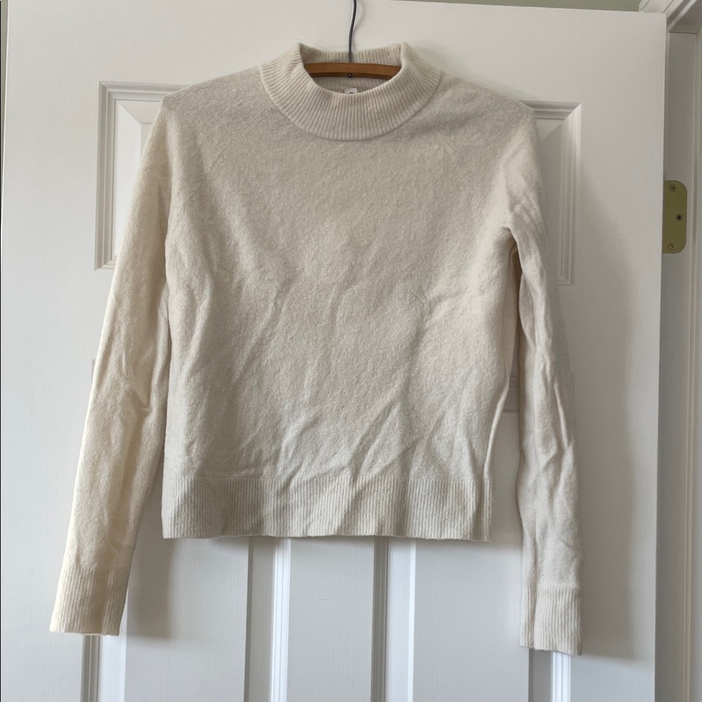 Athleta Off-White Knit Turtleneck